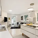 Apartment Apartmaji - Mansion