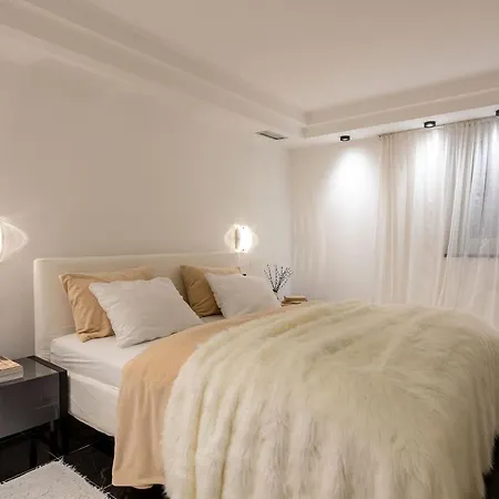 Mansion Apartment