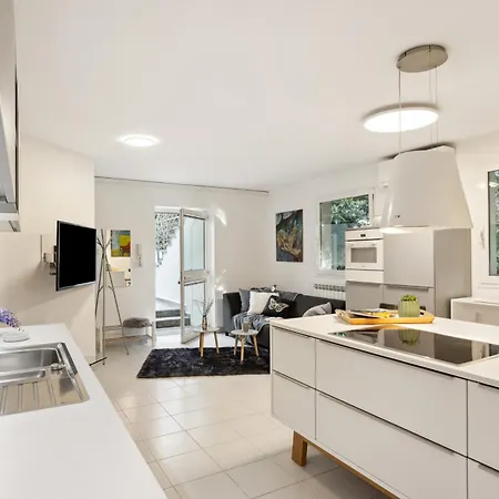 Apartment Apartmaji - Mansion